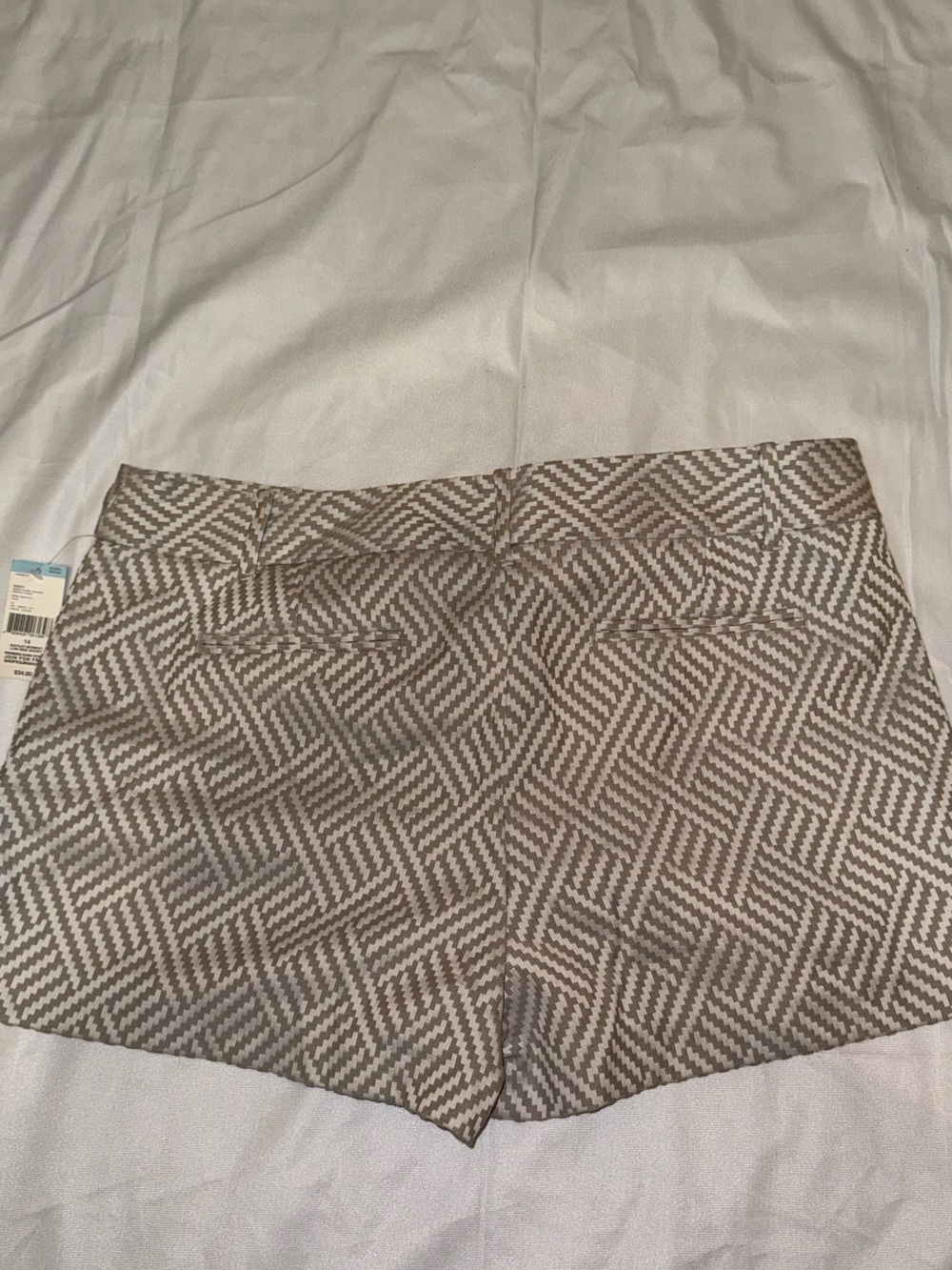 Metaphor Beige Geometric Pattern Shorts - Picture 2 of 5